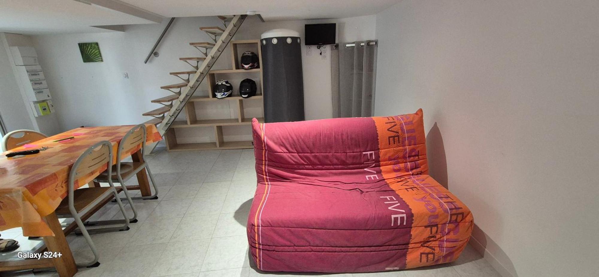 La Lorraine Apartment